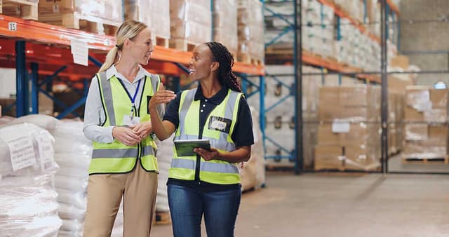 Reaching deskless workers: Overcoming challenges and driving productivity