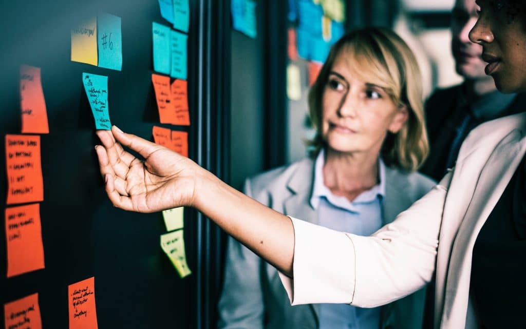 nents of data driven internal communications